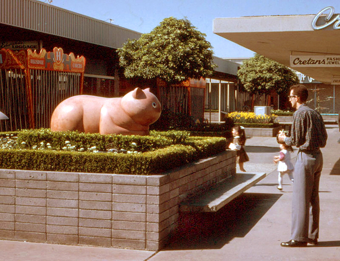 Malls of America - Vintage photos of lost Shopping Malls 